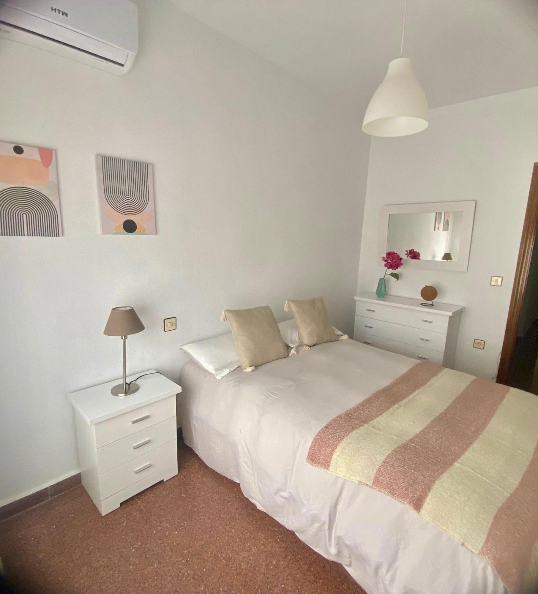 Vera Apartment, Acogedor Y Tranquilo En El Corazon De La Ciudad Antequera Eksteriør billede